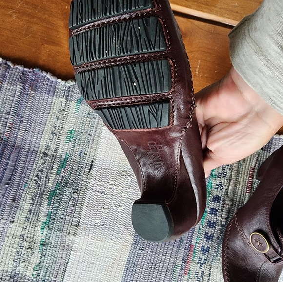 Clarks Indigo slip on comfort heels bendable brown 10m button detail - Picture 12 of 13